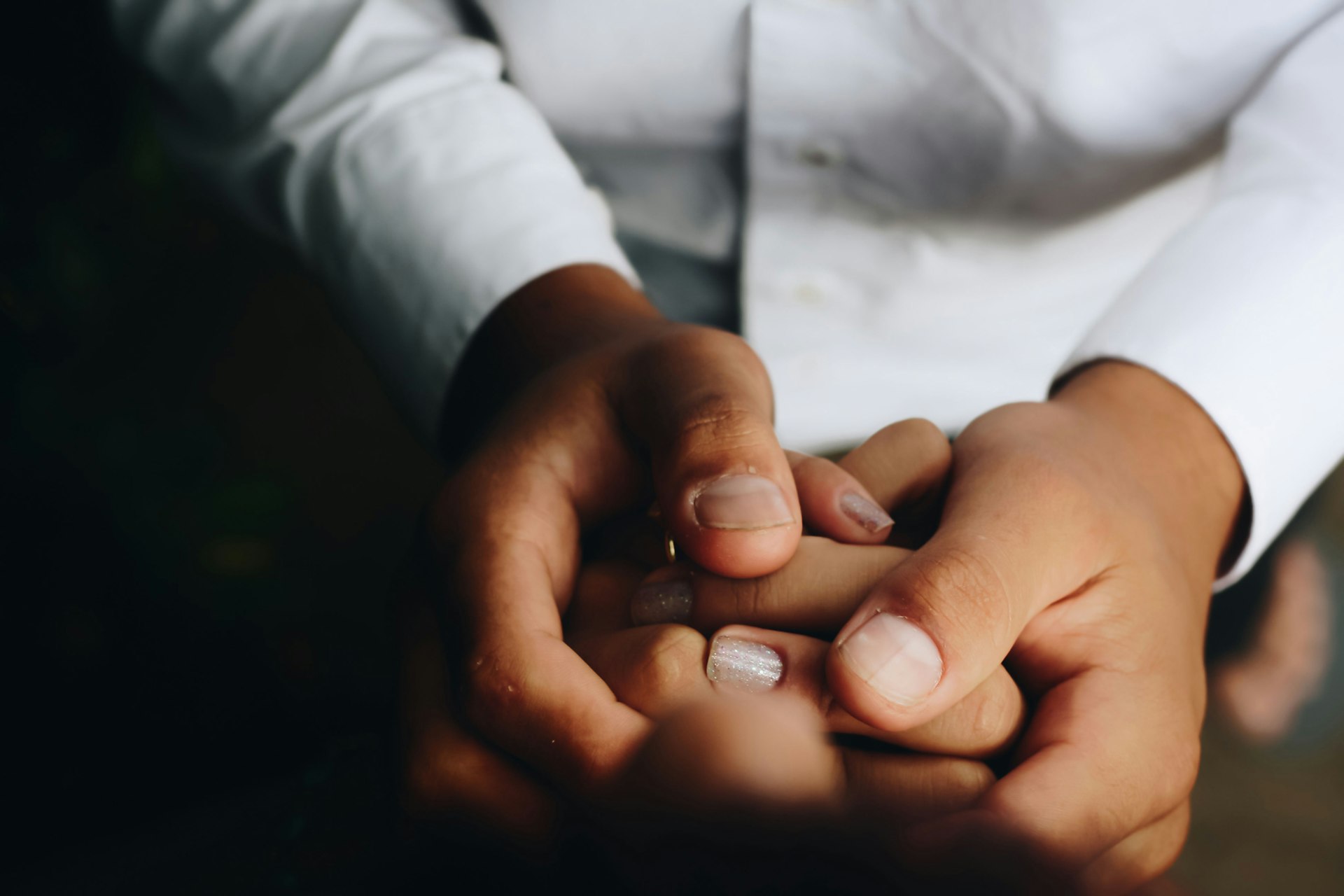 hands